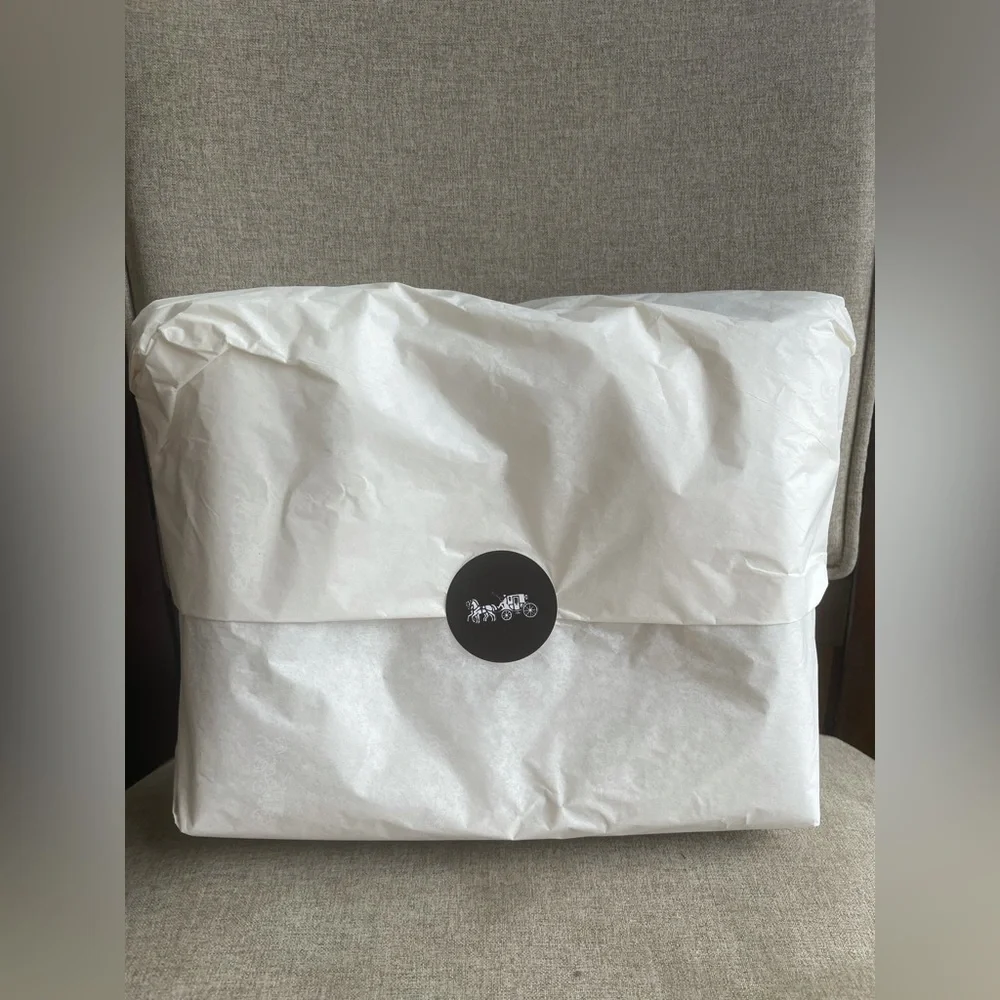 Coach mollie tote